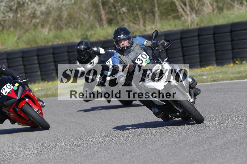 /Archiv-2025/03 04.04.2025 TZ Motorsport ADR/Gruppe gruen/77